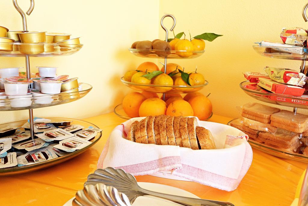Kosmos Bed & Breakfast Syracuse Ngoại thất bức ảnh