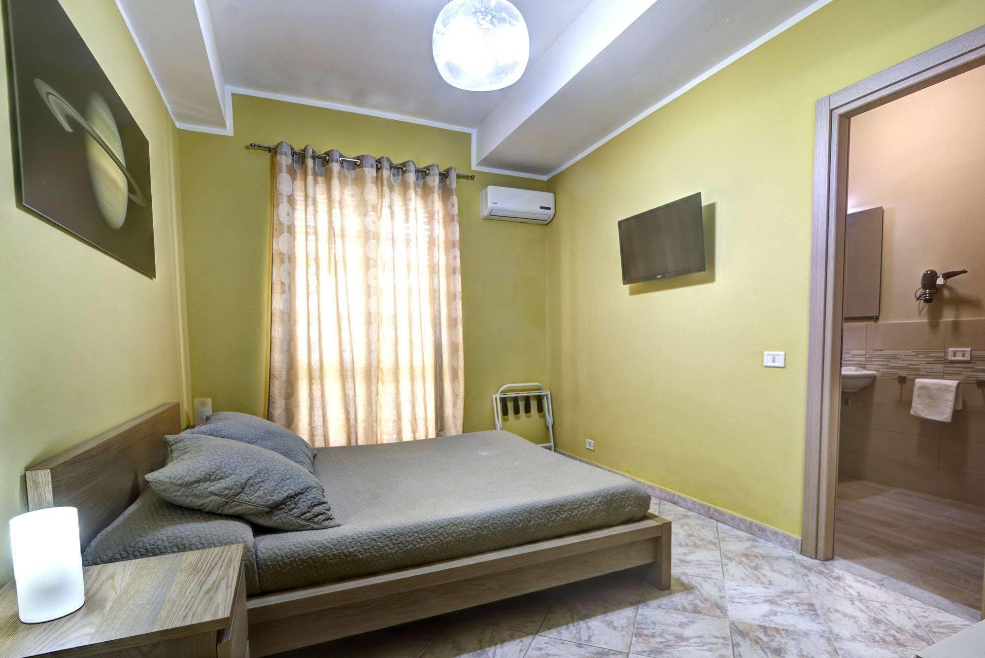 Kosmos Bed & Breakfast Syracuse Ngoại thất bức ảnh
