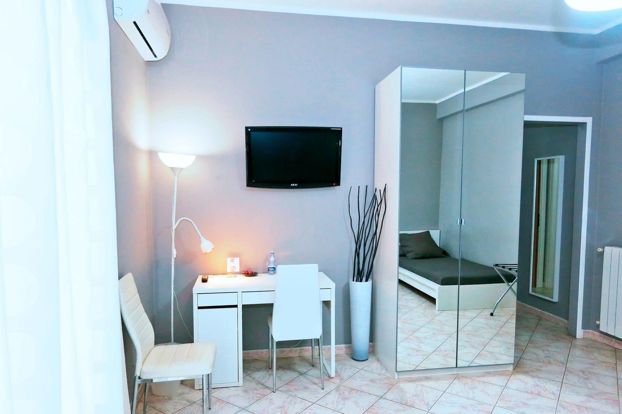 Kosmos Bed & Breakfast Syracuse Ngoại thất bức ảnh