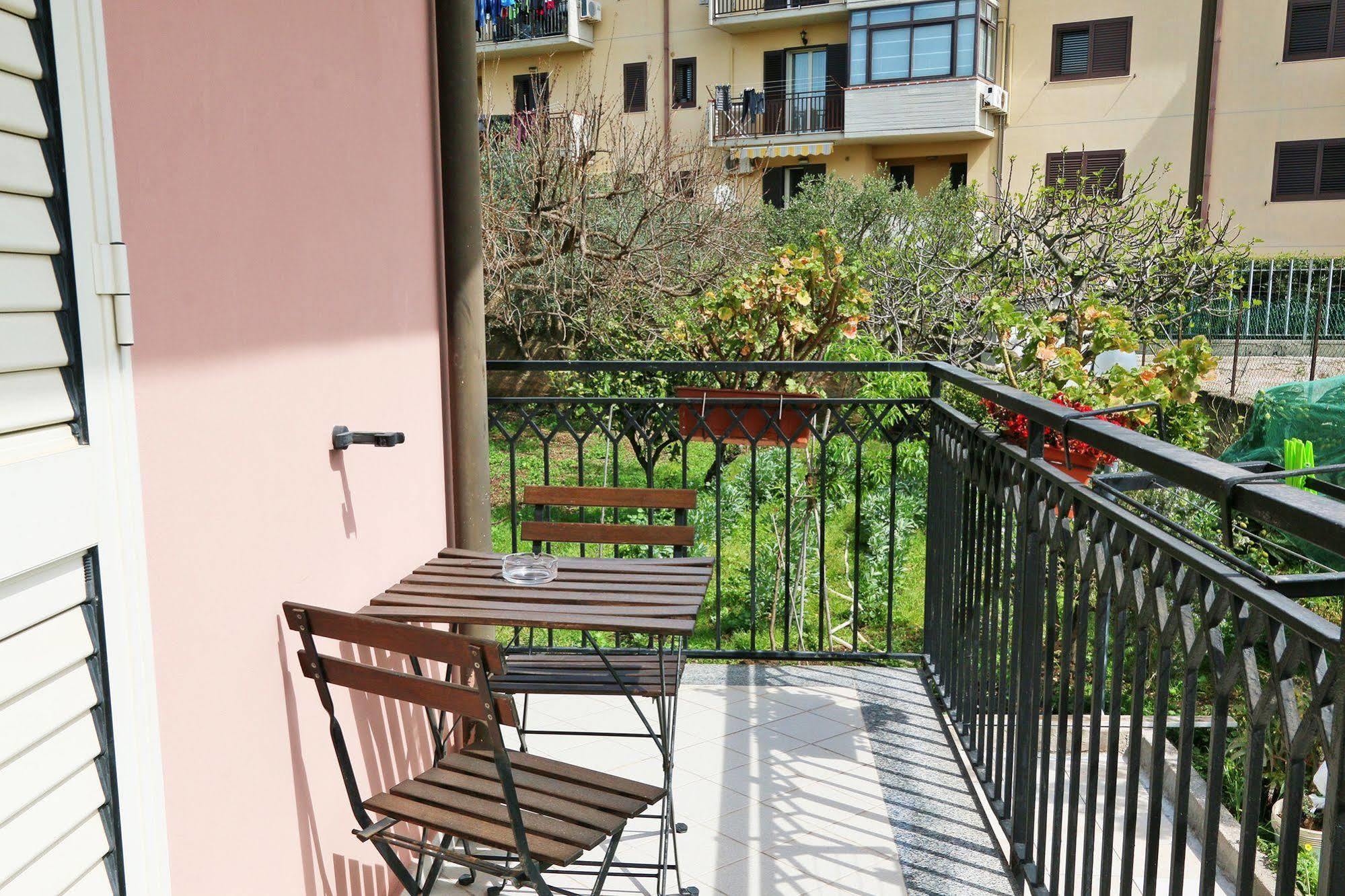 Kosmos Bed & Breakfast Syracuse Ngoại thất bức ảnh